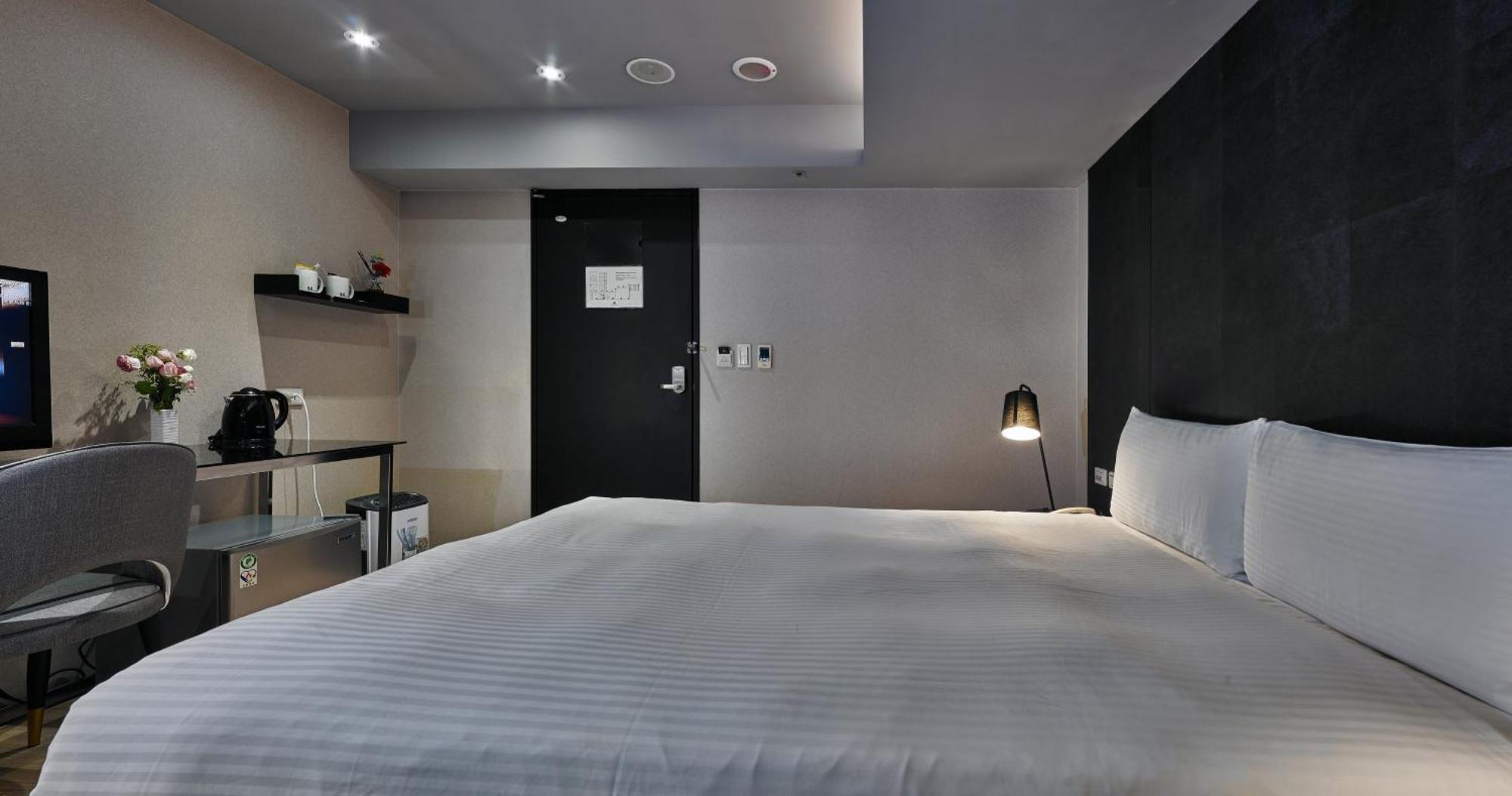 Hotel 安庭台北商旅 à Taipei Extérieur photo